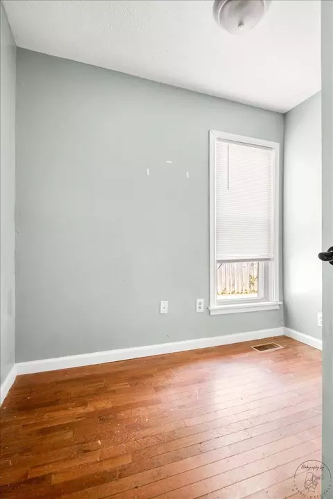 Bedroom - 1406 Spruce St, Corbin, KY 40701 photo 7 of 7