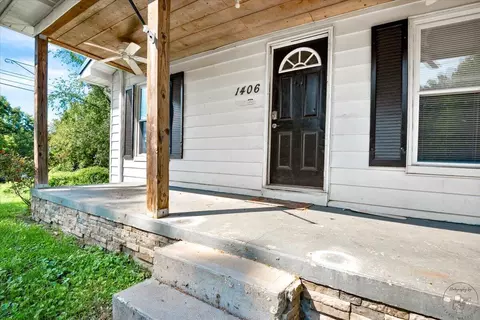 Exterior - 1406 Spruce St, Corbin, KY 40701 photo 5 of 9