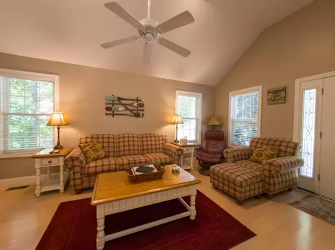 Living - 253 Stoneybrook Rd, Burnside, KY 42519 photo 1 of 3