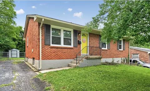3533 King Arthur Dr, Lexington, KY 40517