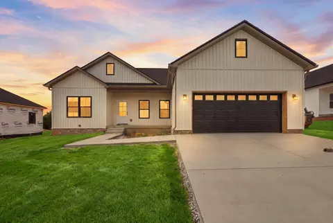 1212 Mac St, Lawrenceburg, KY 40342