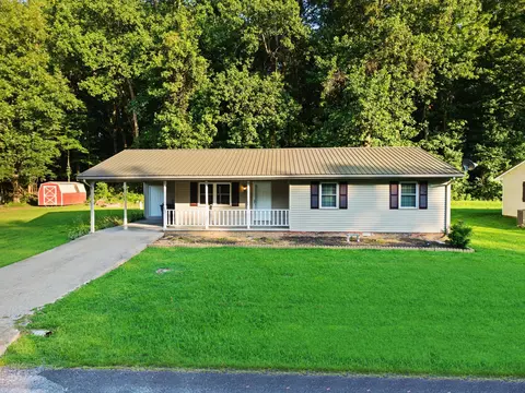 133 Pebble Creek Dr, Eddyville, KY 42038