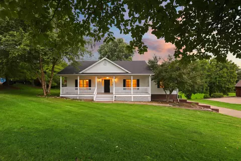 1035 Highview Dr, Lawrenceburg, KY 40342