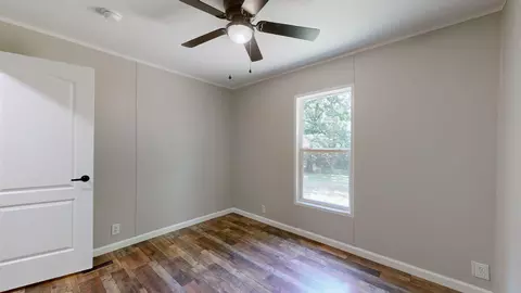Bedroom - 382 Highland Rd, Murray, KY 42071 photo 4 of 8