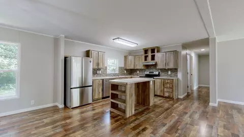Kitchen - 382 Highland Rd, Murray, KY 42071 photo 1 of 4