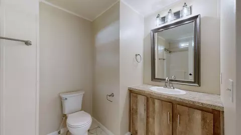 Bath - 382 Highland Rd, Murray, KY 42071 photo 1 of 3