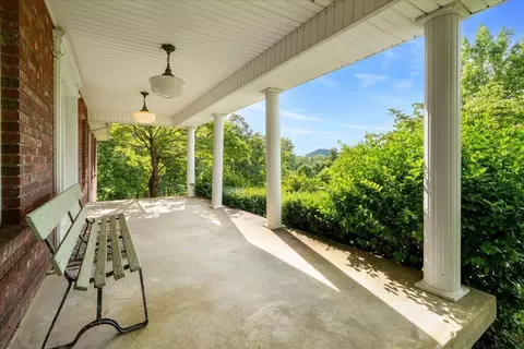 Exterior - 4475 Campton Rd, Stanton, KY 40380 photo 4 of 24
