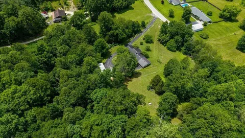 View/Area - 4475 Campton Rd, Stanton, KY 40380 photo 4 of 6