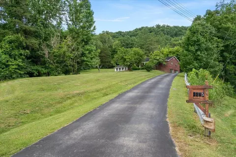 Exterior - 4475 Campton Rd, Stanton, KY 40380 photo 21 of 24