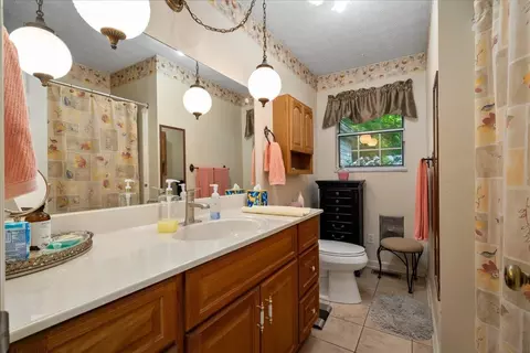 Bath - 4475 Campton Rd, Stanton, KY 40380 photo 1 of 3