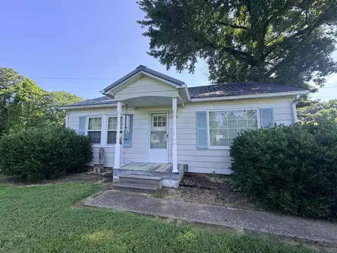 3730 Benton Rd, Paducah, KY 42003