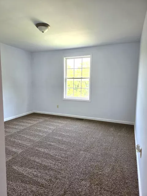 Bedroom - 133 River Run Ct, Georgetown, KY 40324 photo 2 of 2