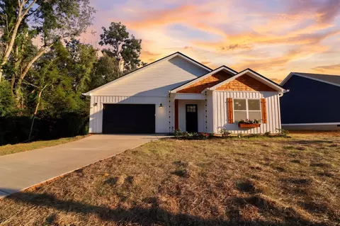 235 Peterson Ave, Auburn, KY 42206