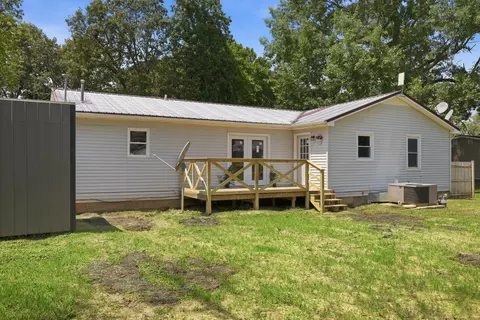 Exterior - 78 Whispering Oaks Loop, Mayfield, KY 42066 photo 2 of 4