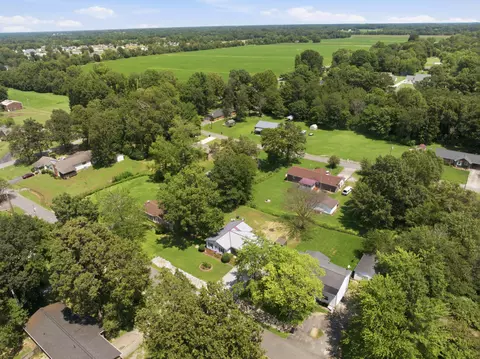 View/Area - 78 Whispering Oaks Loop, Mayfield, KY 42066 photo 5 of 7