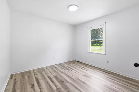 Bedroom - 78 Whispering Oaks Loop, Mayfield, KY 42066 photo 4 of 4