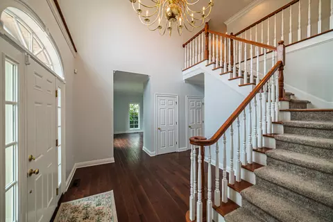 Entry Way - 140 Prestwick Pl, Paducah, KY 42001 photo 3 of 8