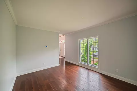 Living - 140 Prestwick Pl, Paducah, KY 42001 photo 1 of 6