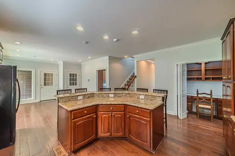 Kitchen - 140 Prestwick Pl, Paducah, KY 42001 photo 4 of 9
