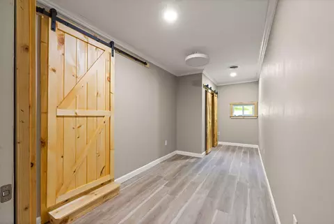 Entry Way - 190 Walker Dr, Burnside, KY 42519 photo 11 of 15