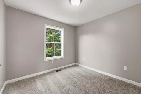 Bedroom - 424 Main Ave, Georgetown, KY 40324 photo 5 of 5