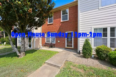 185 Berry Ave, Versailles, KY 40383