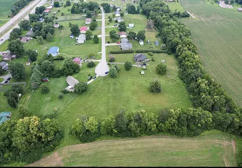 235 Christina Dr, Salvisa, KY 40372