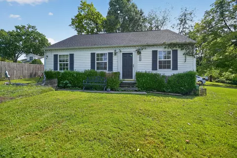 Exterior - 620 Maynor St, Corbin, KY 40701 photo 2 of 5