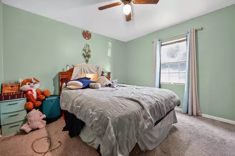 Bedroom - 620 Maynor St, Corbin, KY 40701 photo 2 of 2