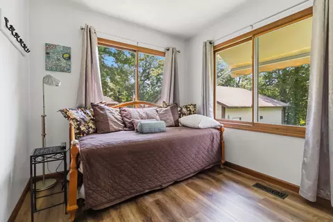 Bedroom - 75 Lakeshore Dr, Nancy, KY 42544 photo 1 of 11