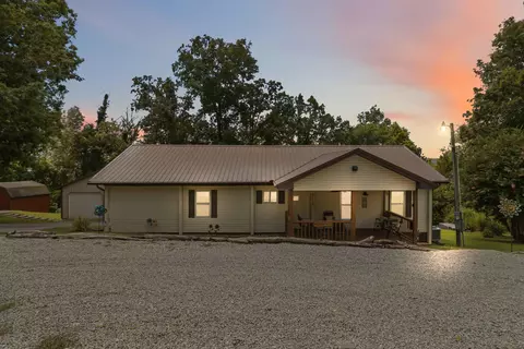 Exterior - 75 Lakeshore Dr, Nancy, KY 42544 photo 3 of 23