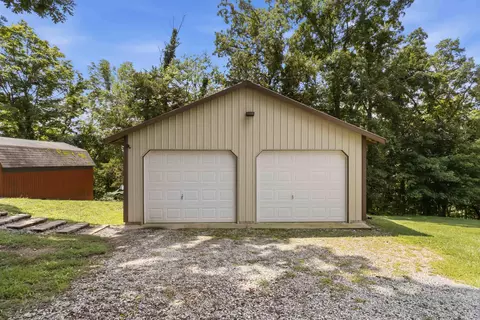 Exterior - 75 Lakeshore Dr, Nancy, KY 42544 photo 18 of 23