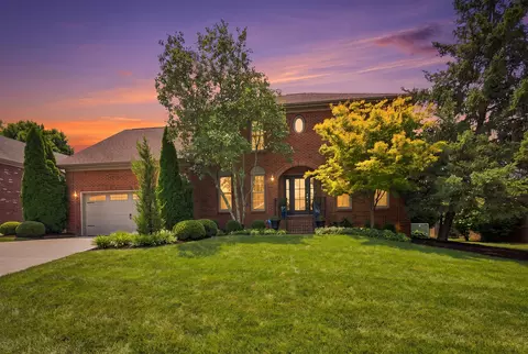 2761 Ashbrooke Dr, Lexington, KY 40513