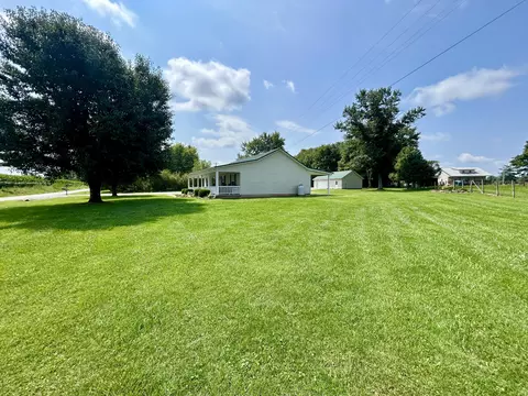 Exterior - 965 Old Somerset Stanford Rd, Eubank, KY 42567 photo 1 of 42