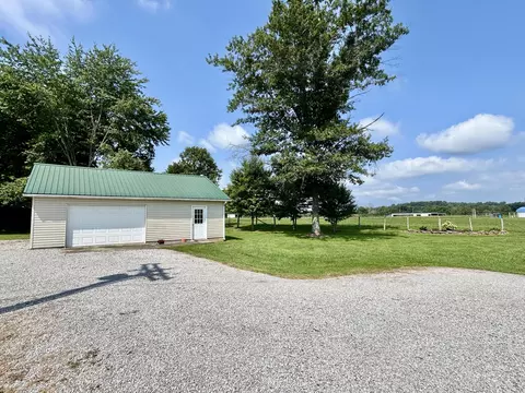 Exterior - 965 Old Somerset Stanford Rd, Eubank, KY 42567 photo 23 of 42