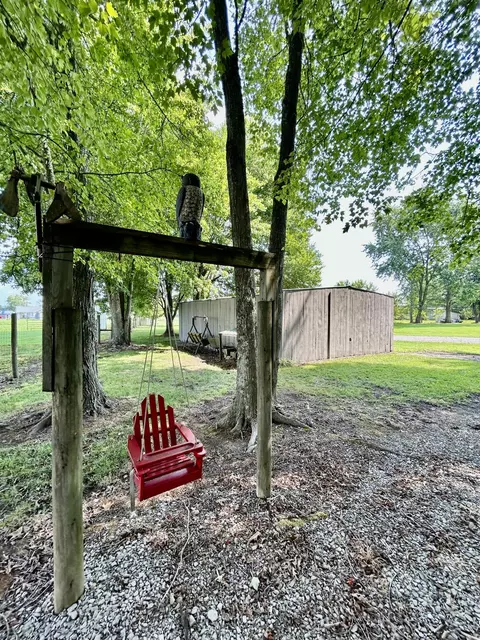 Exterior - 965 Old Somerset Stanford Rd, Eubank, KY 42567 photo 16 of 42