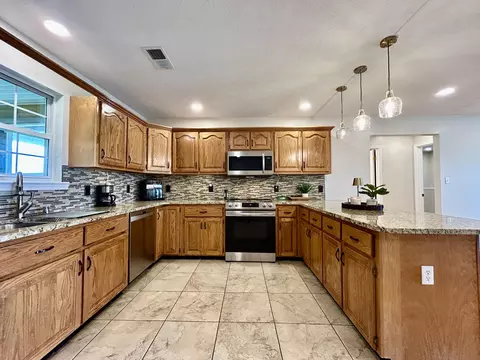 Kitchen - 965 Old Somerset Stanford Rd, Eubank, KY 42567 photo 3 of 5