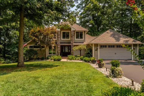 1355 Cliffside Dr, Russell Springs, KY 42642