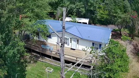 349 Parkview Manor Dr, Gilbertsville, KY 42044