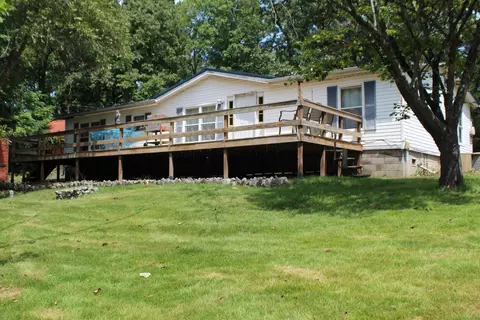 349 Parkview Manor Dr, Gilbertsville, KY 42044