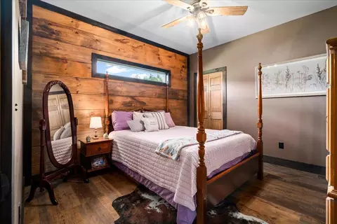 Bedroom - 2113 Calaboose Ridge Rd, Campton, KY 41301 photo 1 of 6
