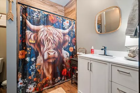 Bath - 2113 Calaboose Ridge Rd, Campton, KY 41301 photo 1 of 5
