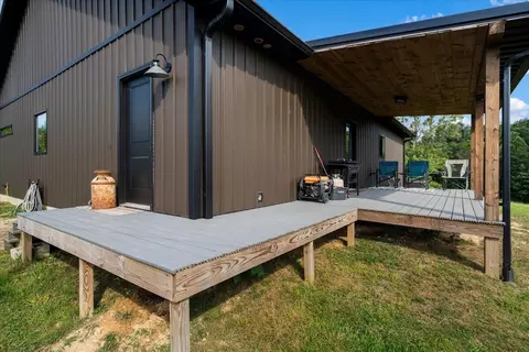 Exterior - 2113 Calaboose Ridge Rd, Campton, KY 41301 photo 11 of 14