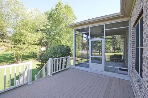 Exterior - 123 Kingston Dr, Georgetown, KY 40324 photo 7 of 13
