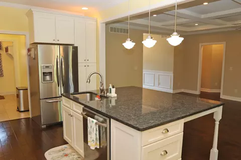 Kitchen - 123 Kingston Dr, Georgetown, KY 40324 photo 4 of 4