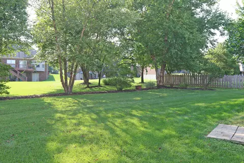 Exterior - 123 Kingston Dr, Georgetown, KY 40324 photo 9 of 13
