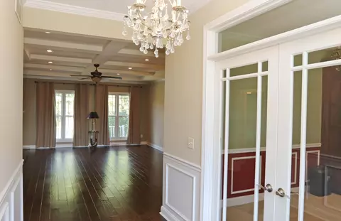 Entry Way - 123 Kingston Dr, Georgetown, KY 40324 photo 2 of 4