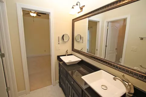 Bath - 123 Kingston Dr, Georgetown, KY 40324 photo 1 of 7