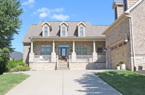 Exterior - 123 Kingston Dr, Georgetown, KY 40324 photo 2 of 13