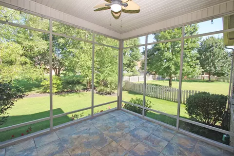 Exterior - 123 Kingston Dr, Georgetown, KY 40324 photo 4 of 13